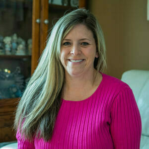 Jennifer is an Avivo program participant who entered Avivo through our Minnesota Family Resiliency Program and also worked with Avivo's dislocated worker program to gain financial independence and support herself and her children..